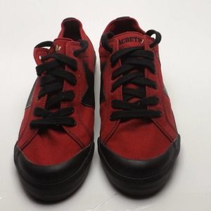 Macbeth Vegan Textile Product Red Sneakers 6